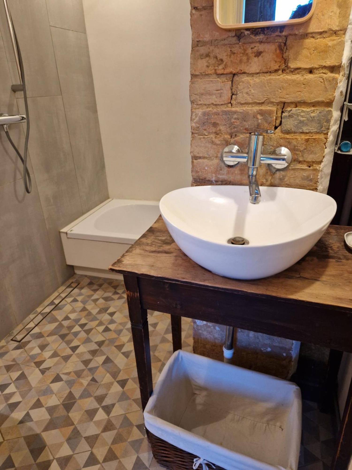 Hillside View House With Garden, Private Parking, Quiet Location - 12 Min To Old Town Anytime, Long Stays Welcome Wilna Exterior foto